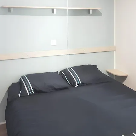 Ferienhaus With Shared Pool In + 30 M² + Pool. Pataias