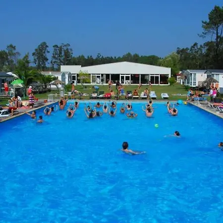 Дом отдыха With Shared Pool In + 30 M² + Pool. Патаяш