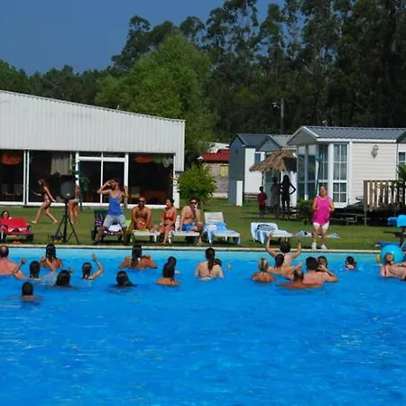 With Shared Pool In + 30 M² + Pool. Pataias