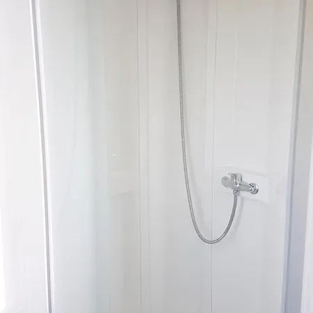 Semesterbostad With Shared Pool In + 30 M² + Pool. *
