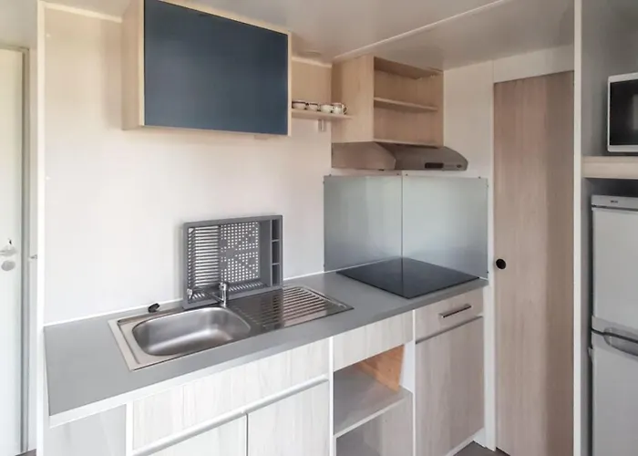 With Shared Pool In + 30 M² + Pool. 파타이아스